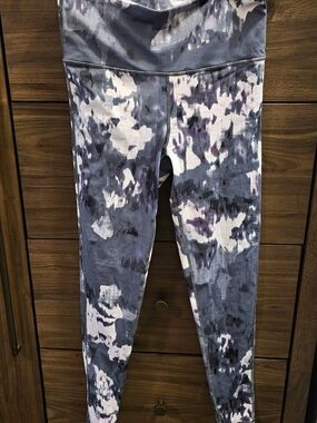Mono B Blue, Gray & Purple Abstract Print Leggings